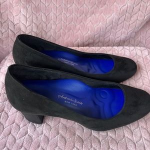 Antonia Saint NY black heels